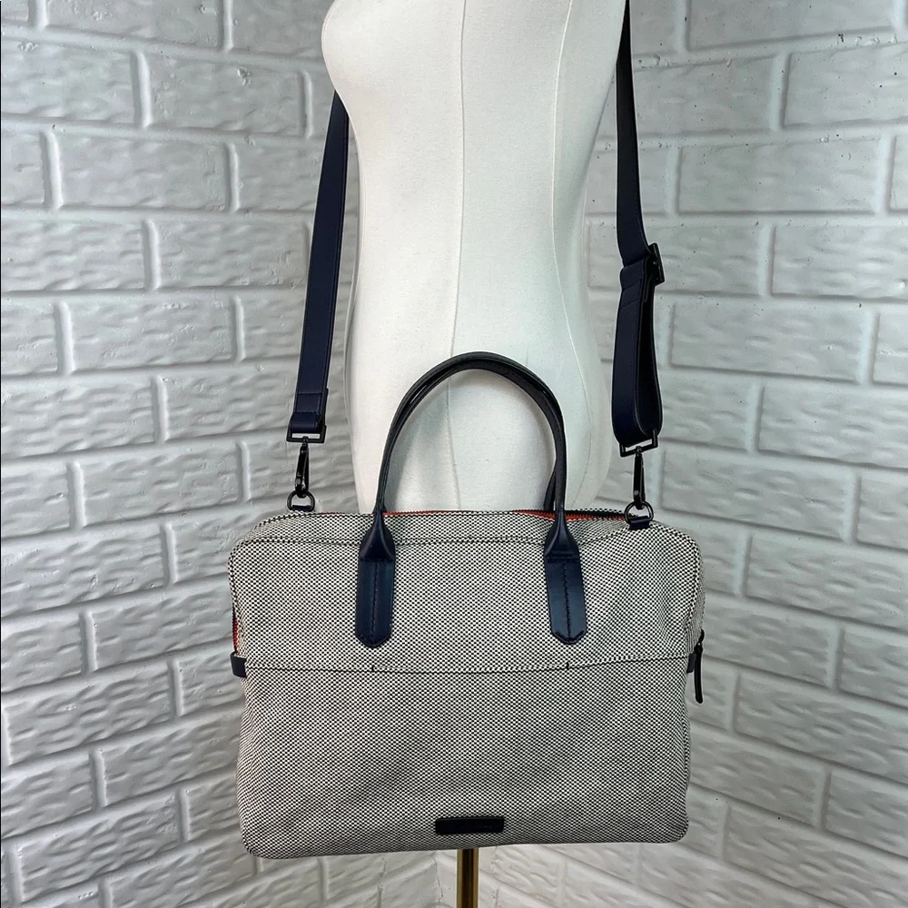 BEN MINKOFF FULTON MESSENGER BRIEFCASE BLACK WHITE FABRIC NAVY LEATHER TRIM